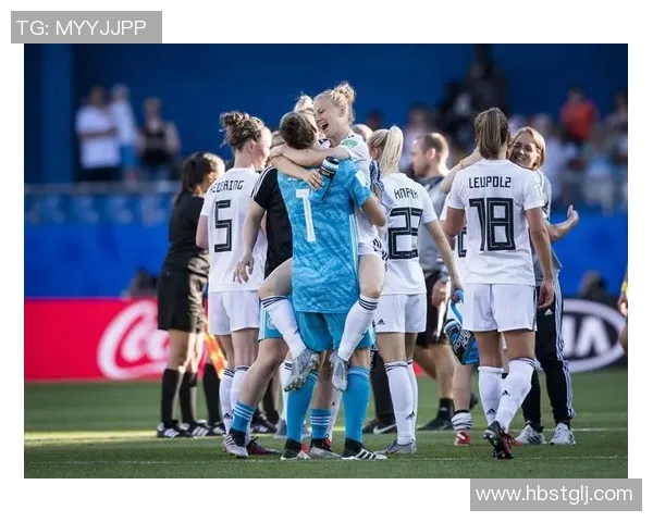 德国足球明星与模特的完美结合精彩瞬间展示