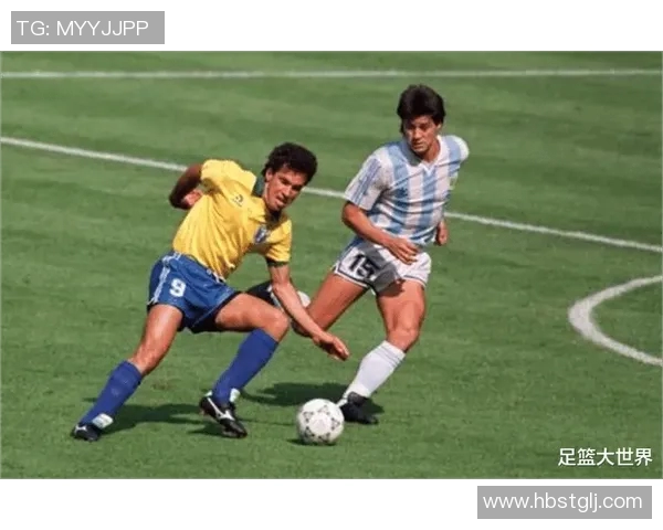 九号球衣背后的传奇故事与足球明星的辉煌历程